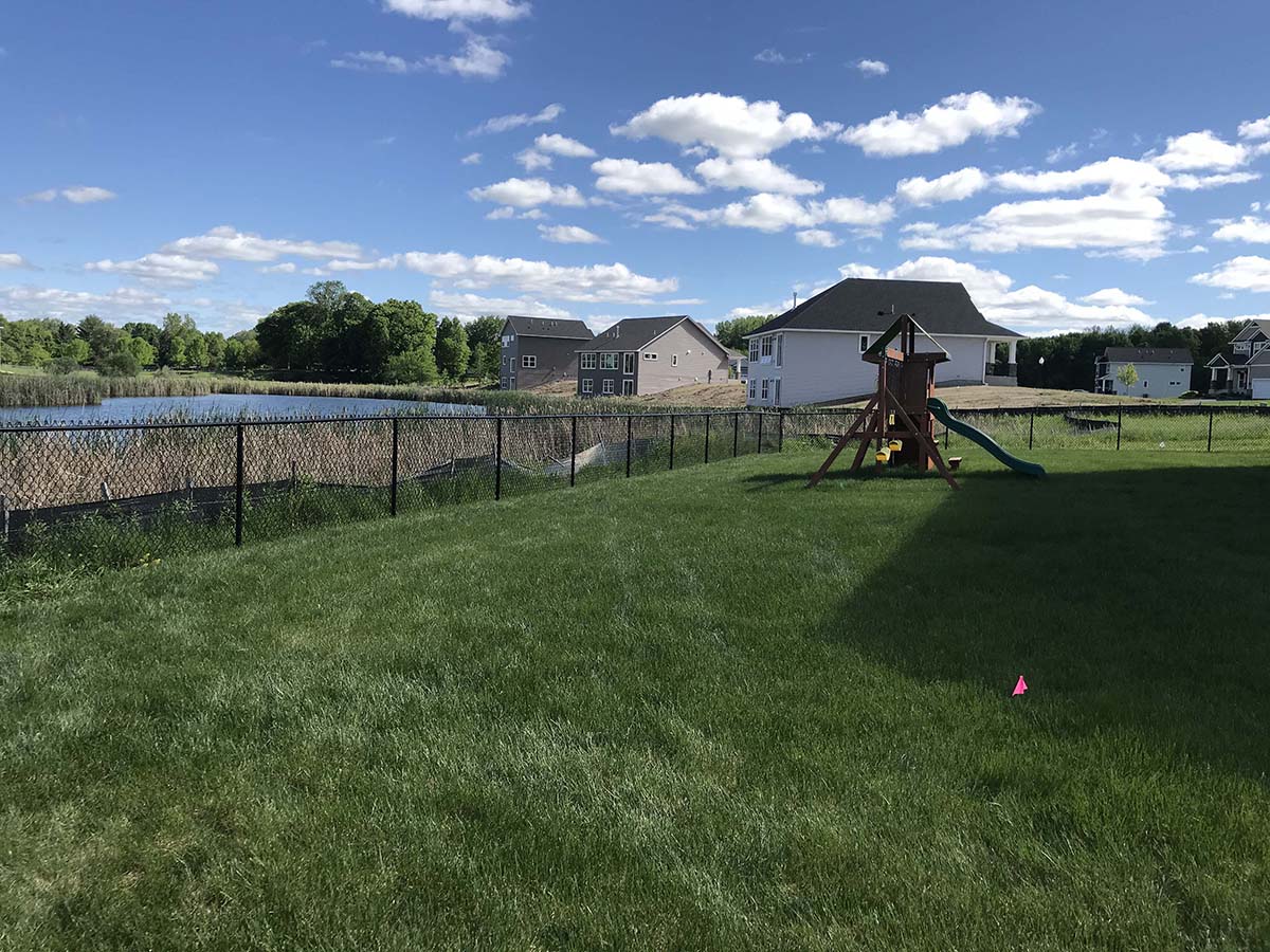 Black Chain Link Fence Mn (2)