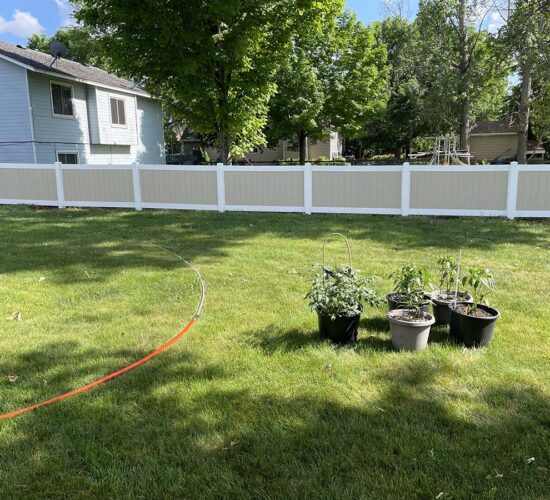 Two Tone Vinyl Privacy Fence Mn 20